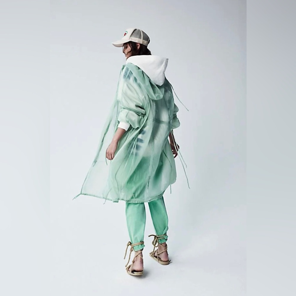 8. NWT Free People Addie Packable Poncho - Picture 9 of 10